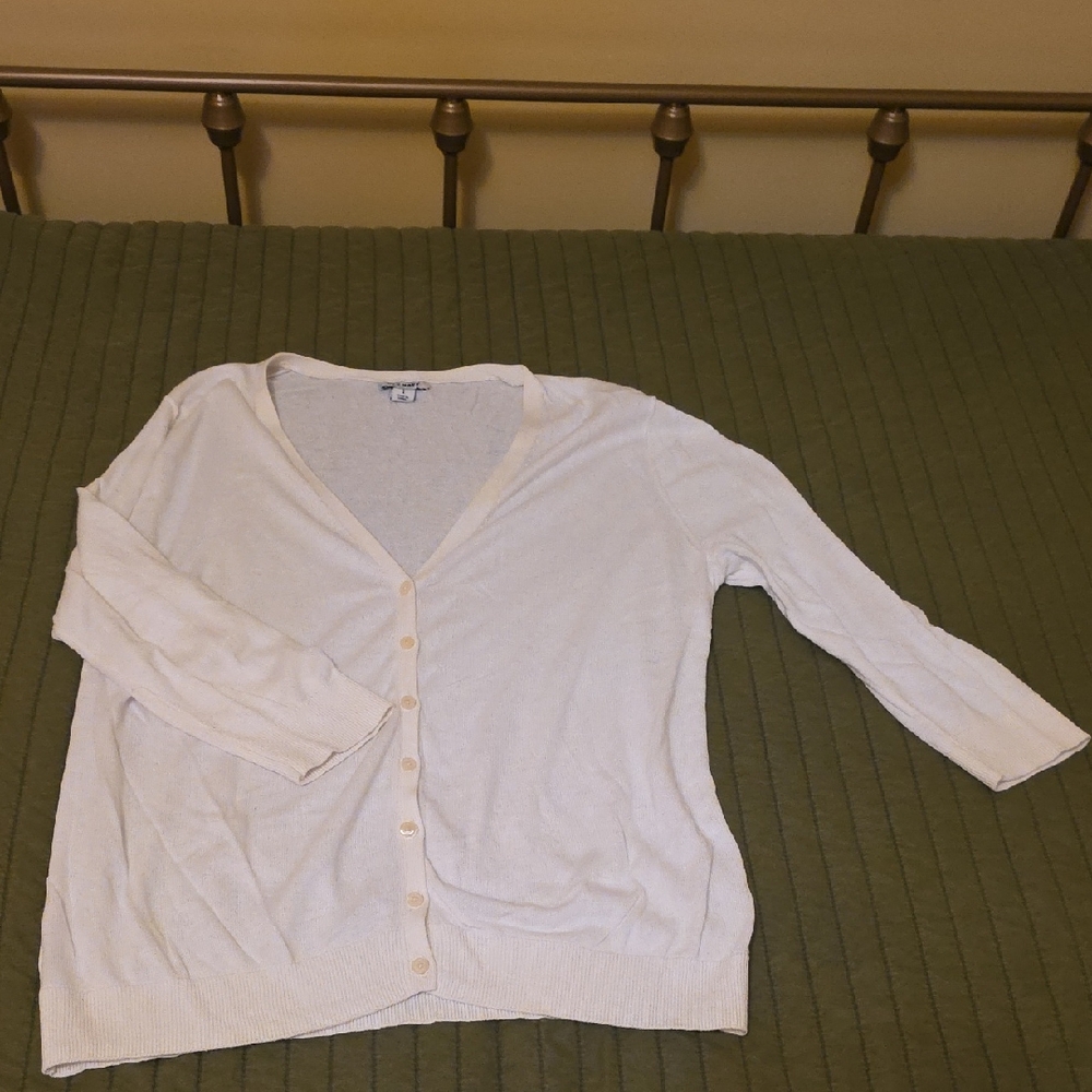Old Navy Women's Light Cream Cardigan Sweater